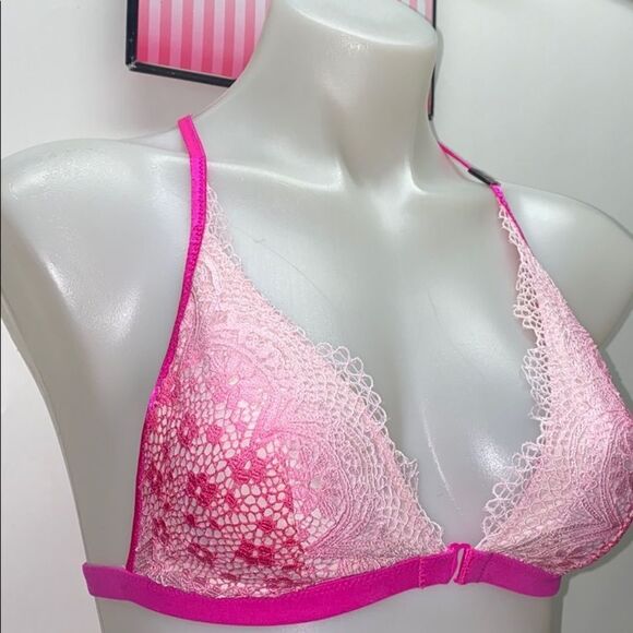 NWT VICTORIA SECRET Light padded - Picture 2 of 3